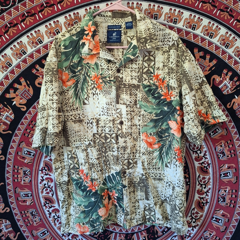 Vintage Caribbean Joe  100% Silk Tropical Geometric Button Down Shirt Large